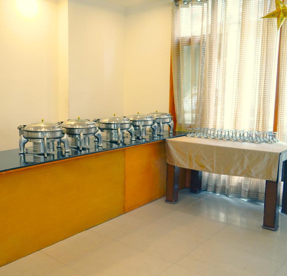 Hotel Akash Regency Manali  Ngoại thất bức ảnh
