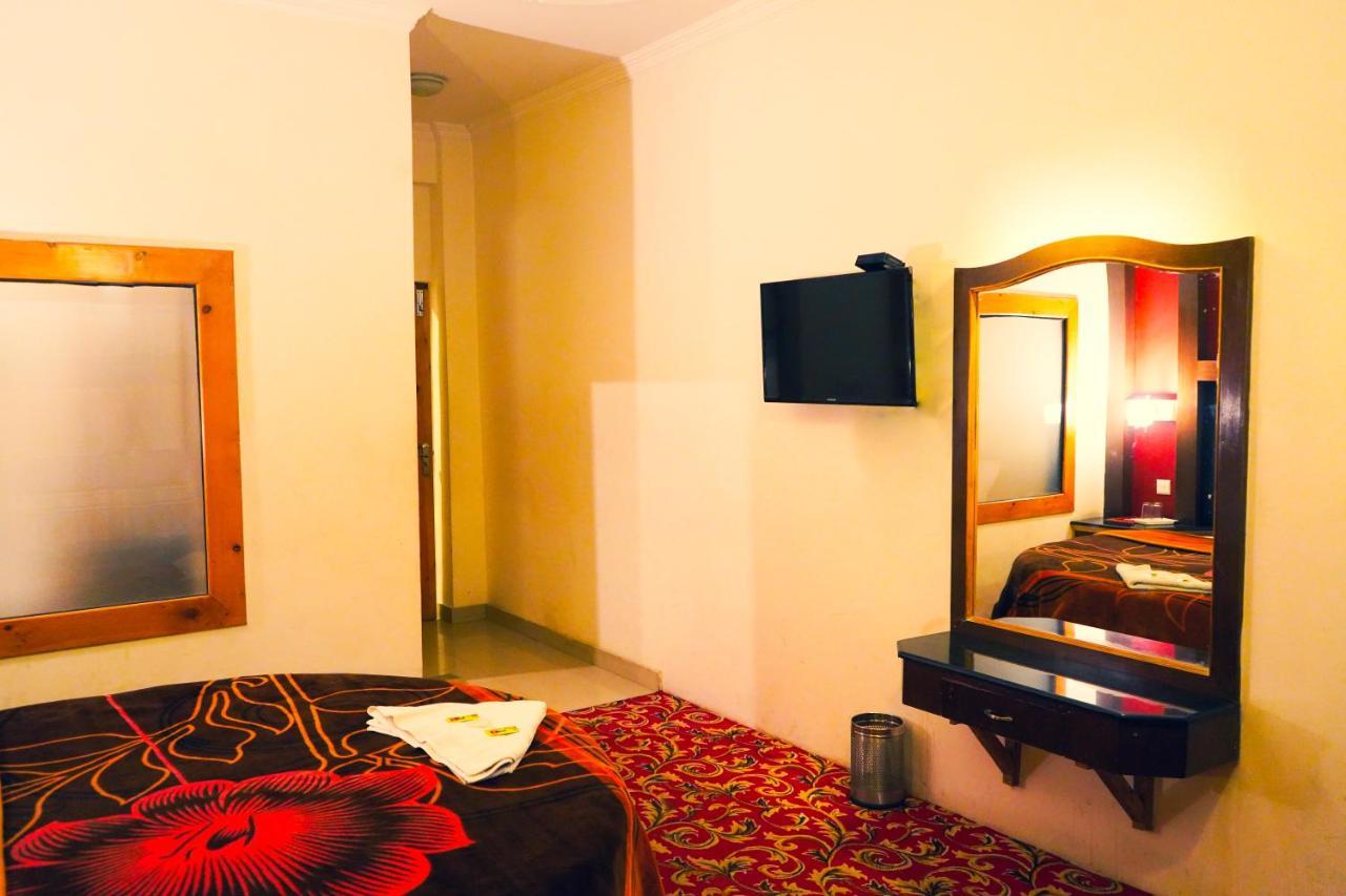 Hotel Akash Regency Manali  Ngoại thất bức ảnh